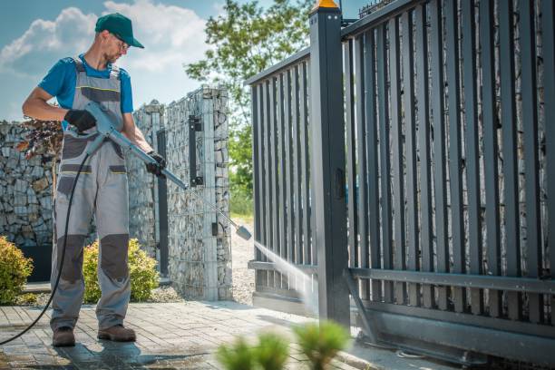 Best Vinyl Siding Pressure Washing in Robertsde, AL